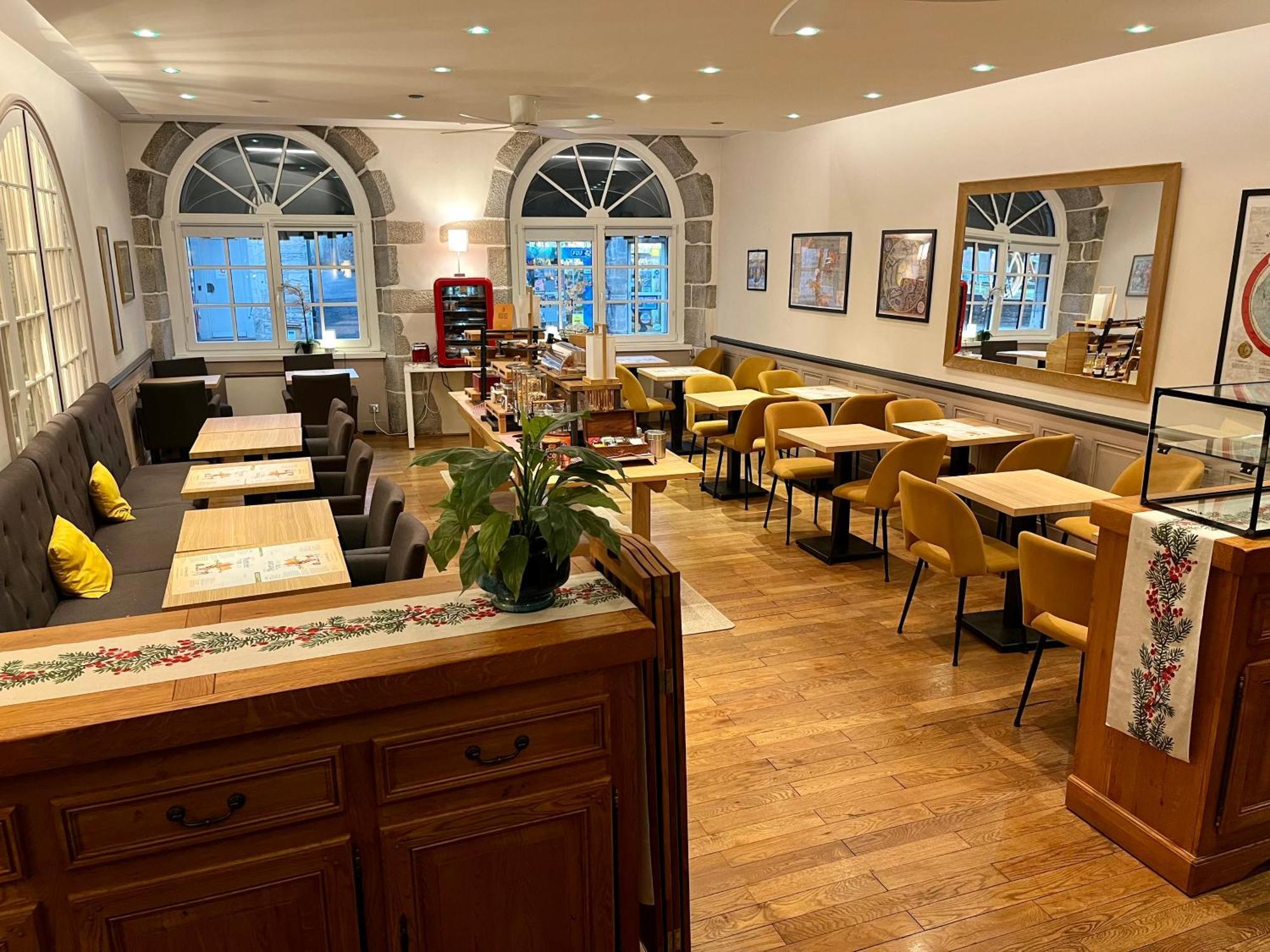 Logis Hotel Des Messageries 아르보아 외부 사진