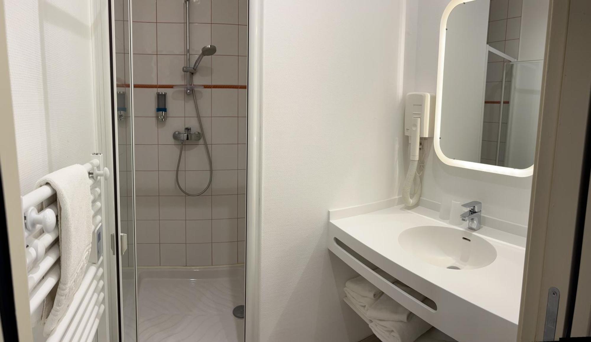 Logis Hotel Des Messageries 아르보아 객실 사진