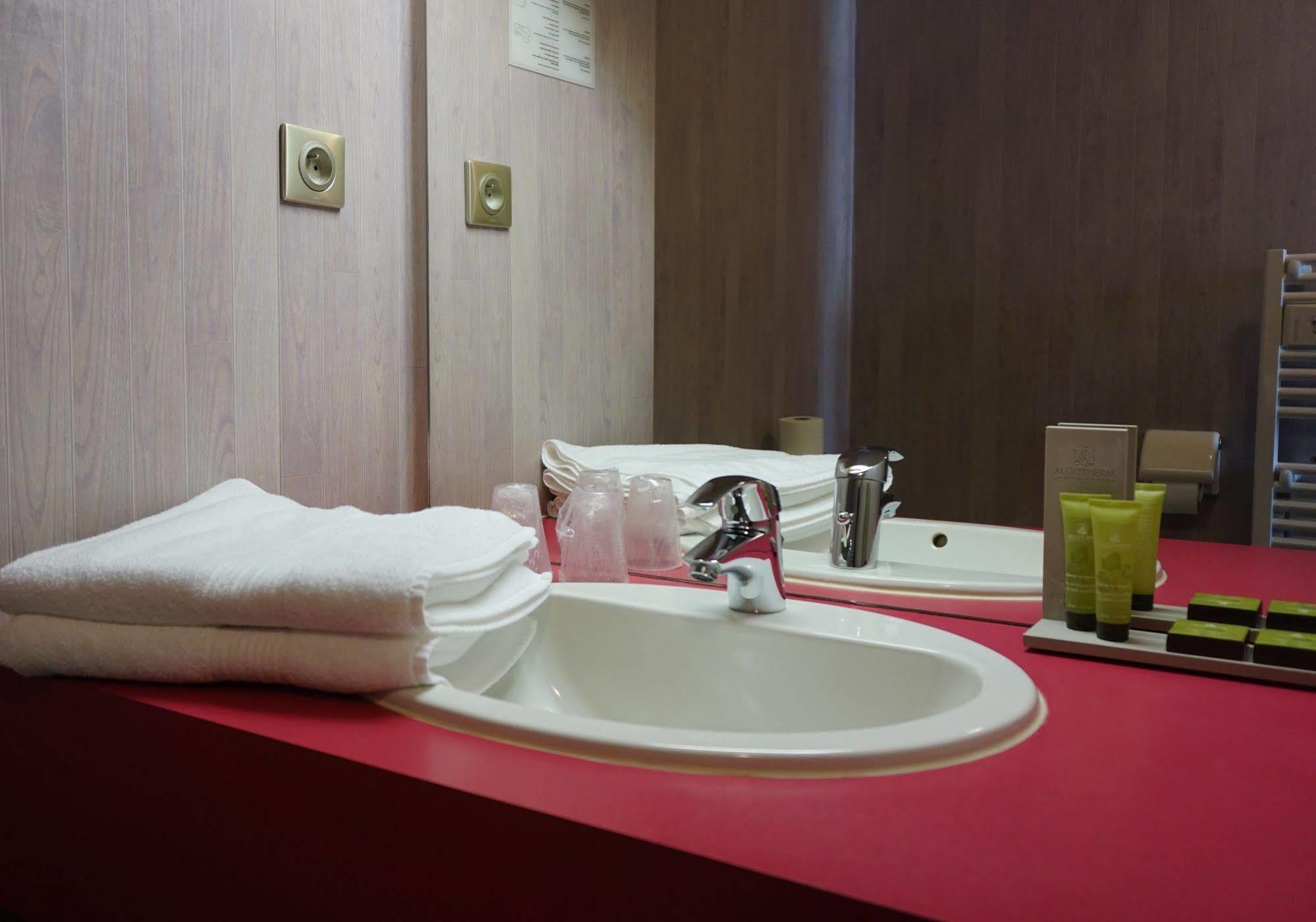 Logis Hotel Des Messageries 아르보아 외부 사진